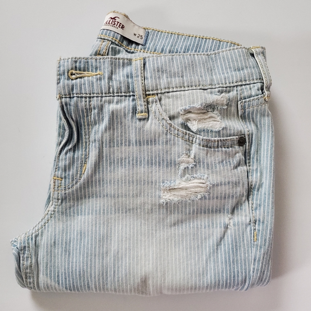 Hollister destroyed jean